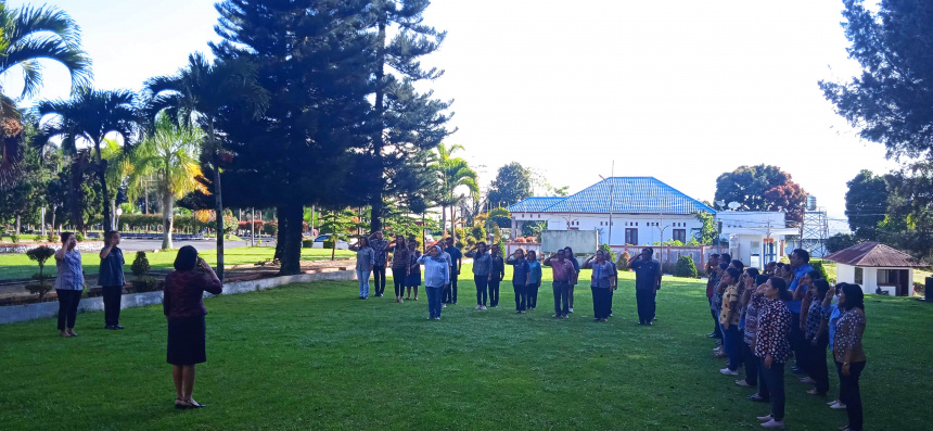 Apel Pagi Sekretariat DPRD Kabupaten Toba | Kamis, 26 Oktober 2023