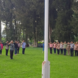 Apel Pagi Sekretariat DPRD Kabupaten Toba | Kamis, 02 November 2023 Apel Pagi Sekretariat DPRD Kabupaten Toba | Kamis, 02 November 2023