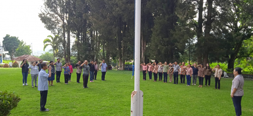 Apel Pagi Sekretariat DPRD Kabupaten Toba | Kamis, 02 November 2023