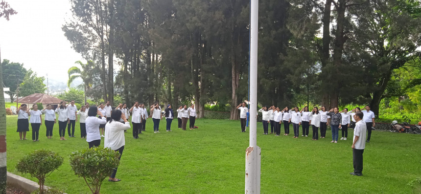 Apel Pagi Sekretariat DPRD Kabupaten Toba | Rabu, 08 November 2023