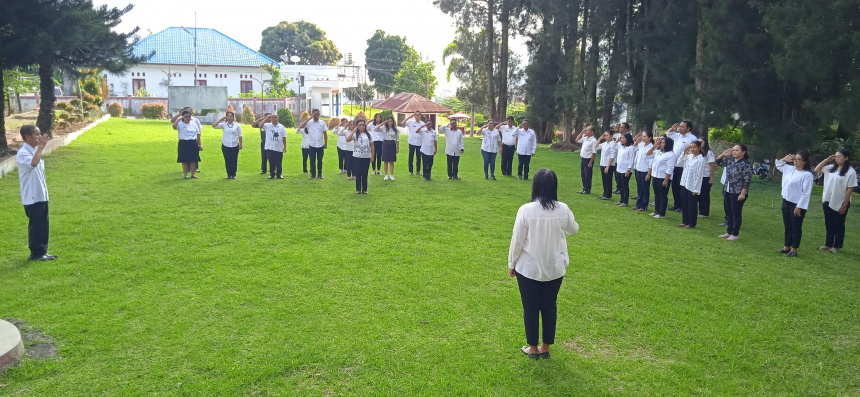 Apel Pagi Sekretariat DPRD Kabupaten Toba | Rabu, 01 November 2023