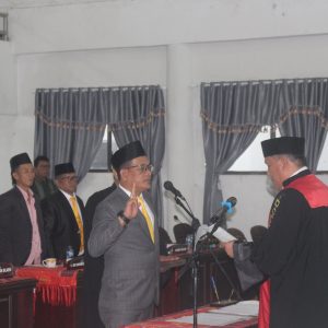 Rapat Paripurna dalam Rangka Pengambilan Sumpah/Janji Ketua DPRD Kabupaten Toba Sisa Masa Jabatan 2019-2024