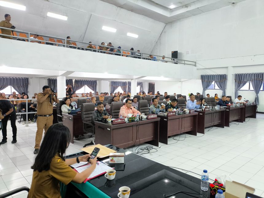 Rapat Paripurna Penyampaian Nota Pengantar Bupati tentang Pertanggungjawaban Pelaksanaan APBD Kabupaten Toba Tahun Anggaran 2024