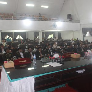 Rapat Paripurna DPRD Kabupaten Toba Mendengarkan Pidato Kenegaraan Presiden RI dalam Rangka Hut Ke-80 Kemerdekaan RI Tahun 2025 | Jumat, 15 Agustus 2025