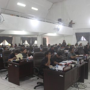 Rapat Paripurna DPRD Kabupaten Toba dalam Rangka Pembahasan dan Penetapan Ranperda tentang APBD Tahun Anggaran 2026 dan Ranperda tentang Perubahan Kedua atas Perda Kabupaten Toba Samosir Nomor 5 Tahun 2016 tentang Pembentukan Perangkat Daerah | Jumat, 14 November 2025