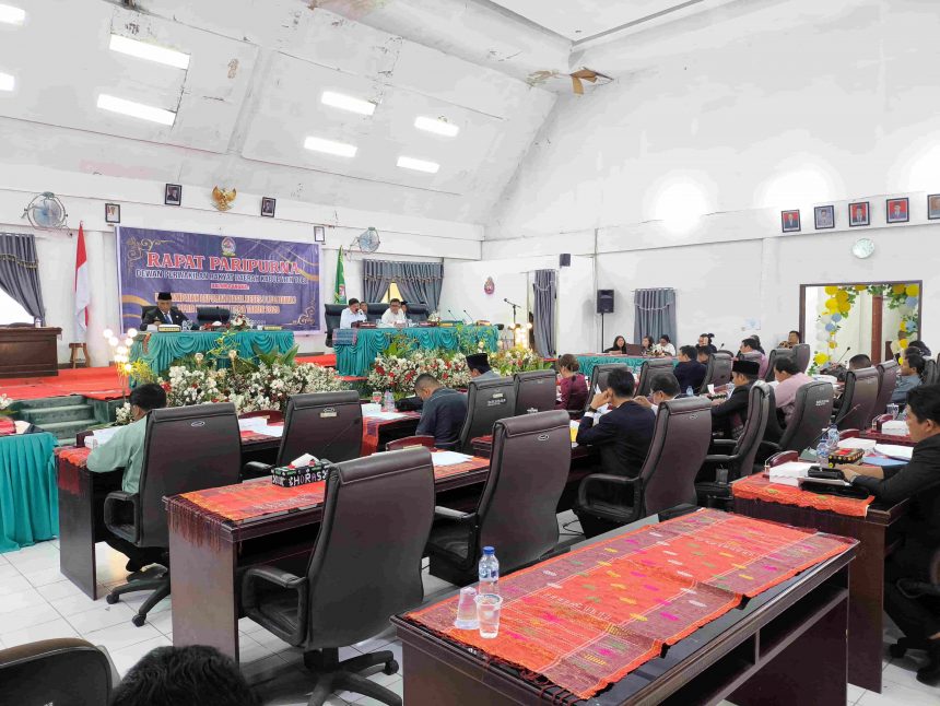 Rapat Paripurna DPRD Kabupaten Toba dalam Rangka Penyampaian Hasil Reses I (Penampungan Aspirasi Masyarakat) DPRD Kabupaten Toba Tahun 2026 | Senin, 09 Maret 2026 Rapat Paripurna DPRD Kabupaten Toba dalam Rangka Penyampaian Hasil Reses I (Penampungan Aspirasi Masyarakat) DPRD Kabupaten Toba Tahun 2026 | Senin, 09 Maret 2026