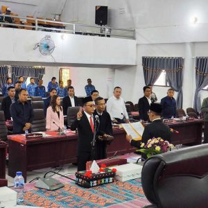 Rapat Paripurna DPRD Kabupaten Toba tentang Pengambilan Sumpah/Janji Anggota DPRD Pengganti Antarwaktu (PAW)